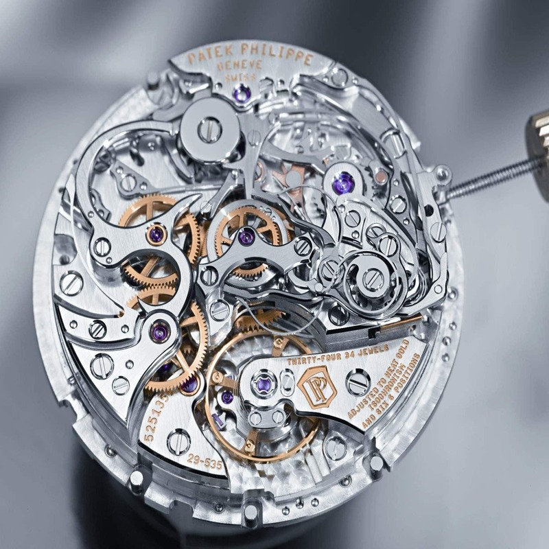 mechanical watch movement