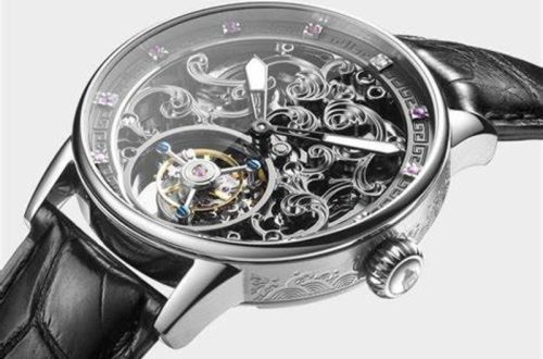 Exposed mechanical watch